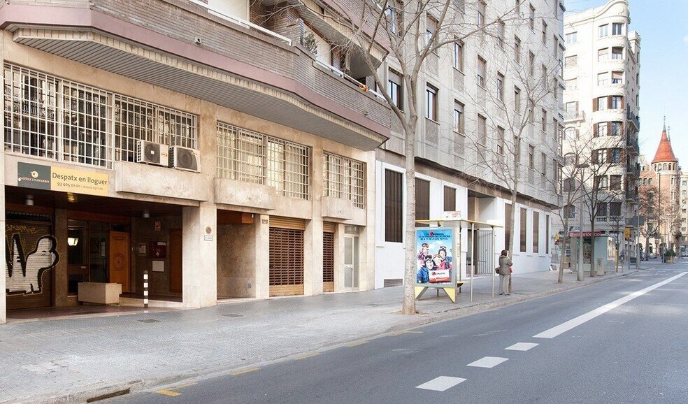 Carrer del Bruc, 129, Barcelone, Barcelona à louer - Photo du bâtiment - Image 3 de 4