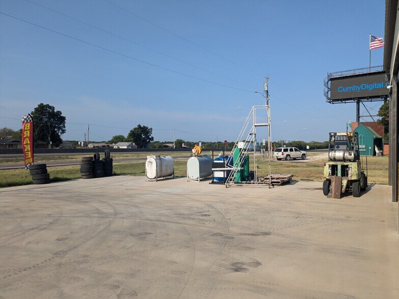 11468 Black Jack Rd, Cumby, TX à vendre - Photo du bâtiment - Image 3 de 29