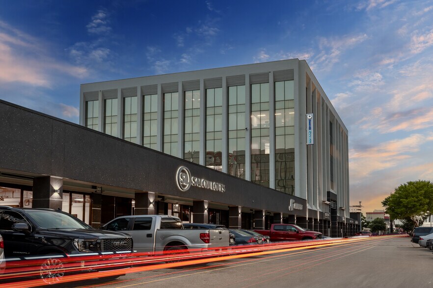 5373 W Alabama St, Houston, TX à louer - Photo du bâtiment - Image 2 de 15