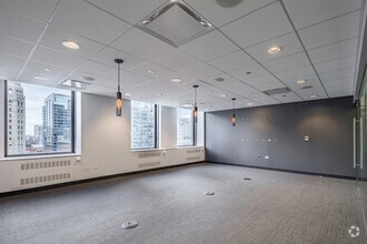 205 W Wacker Dr, Chicago, IL for sale Interior Photo- Image 2 of 6