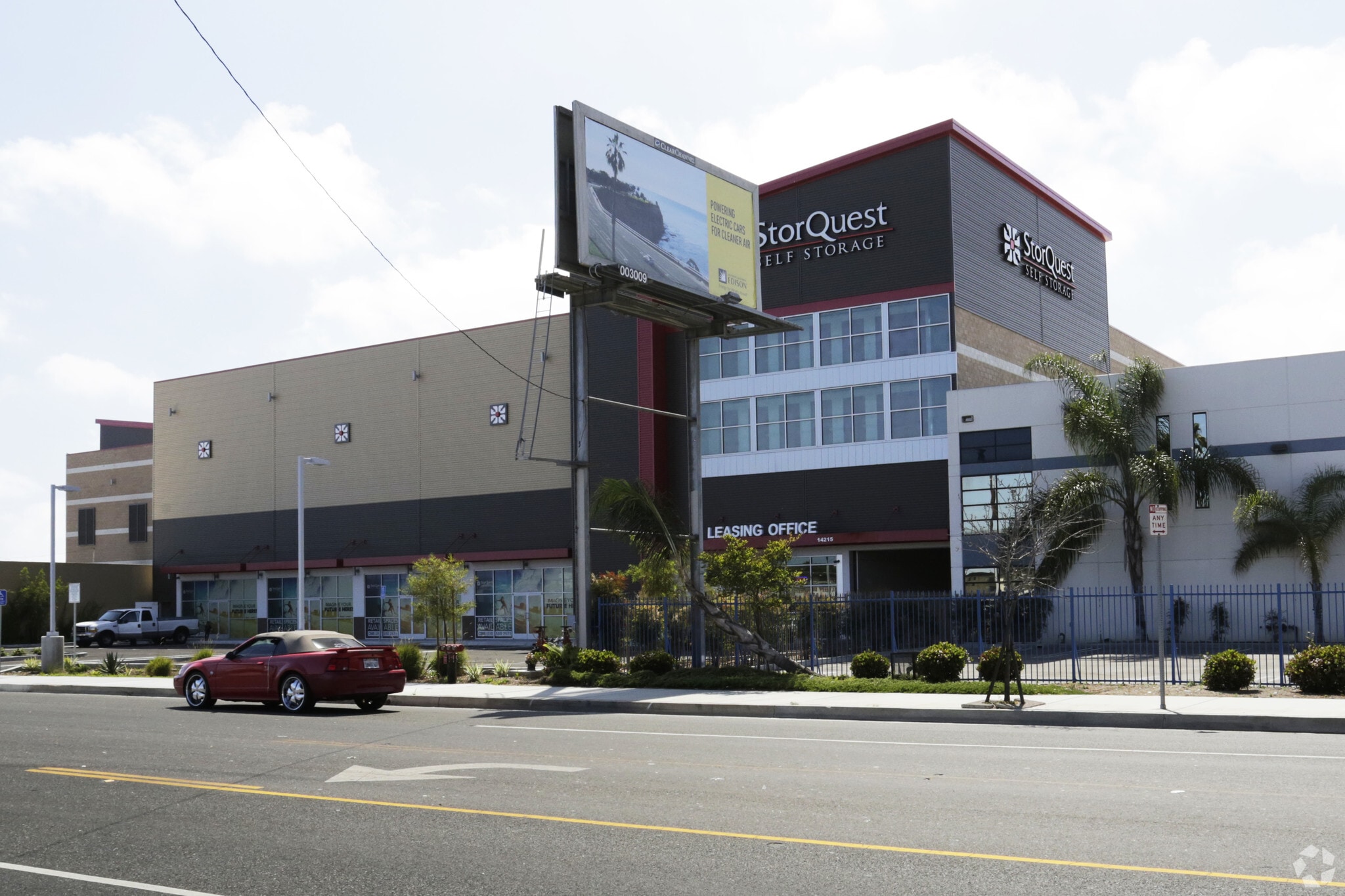 14215 S Normandie Ave, Gardena, CA for lease Primary Photo- Image 1 of 5