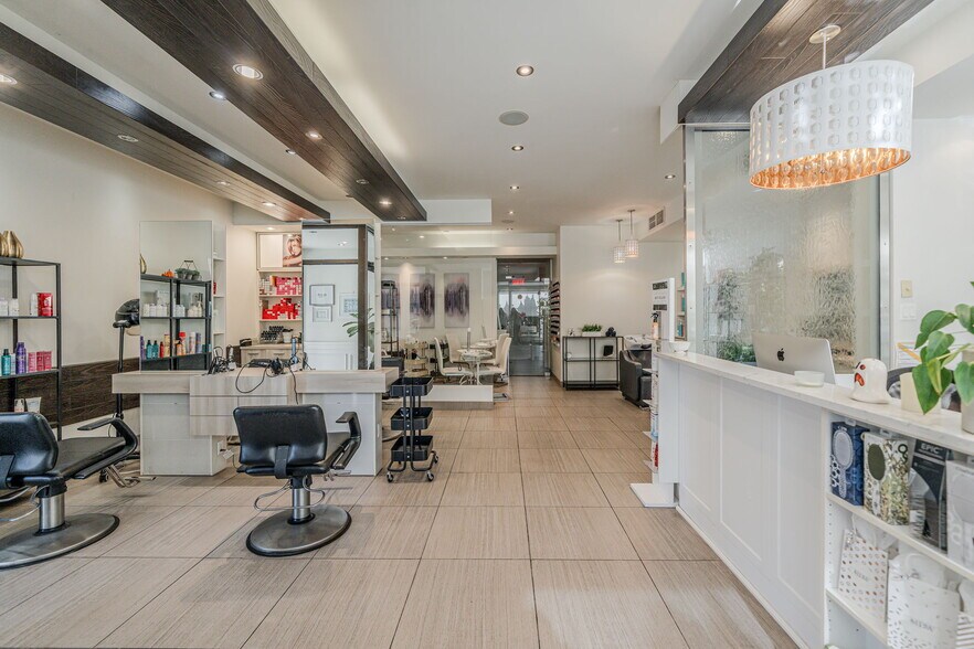 19777-19795 Ch Sainte-Marie, Kirkland, QC à louer - Photo du bâtiment - Image 3 de 11