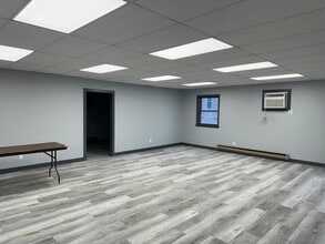 410 Elgin Ave, Forest Park, IL à louer Photo intérieure- Image 2 de 5