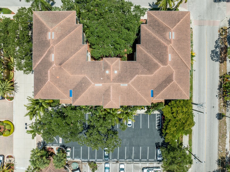 1268 11th St, Sarasota, FL for sale - Building Photo - Image 3 of 19