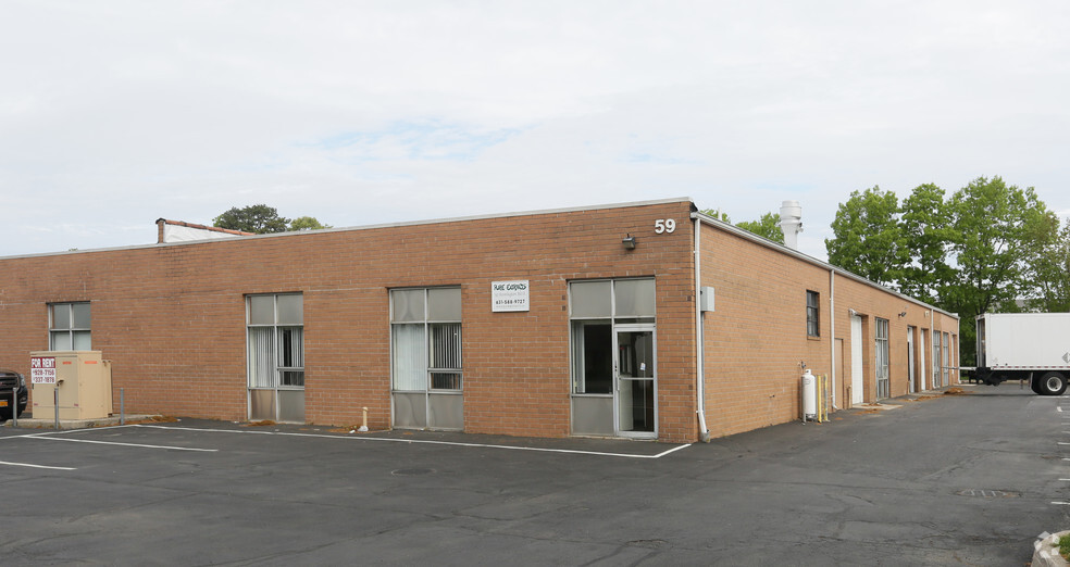 55-59 Remington Blvd, Ronkonkoma, NY for lease - Building Photo - Image 3 of 7