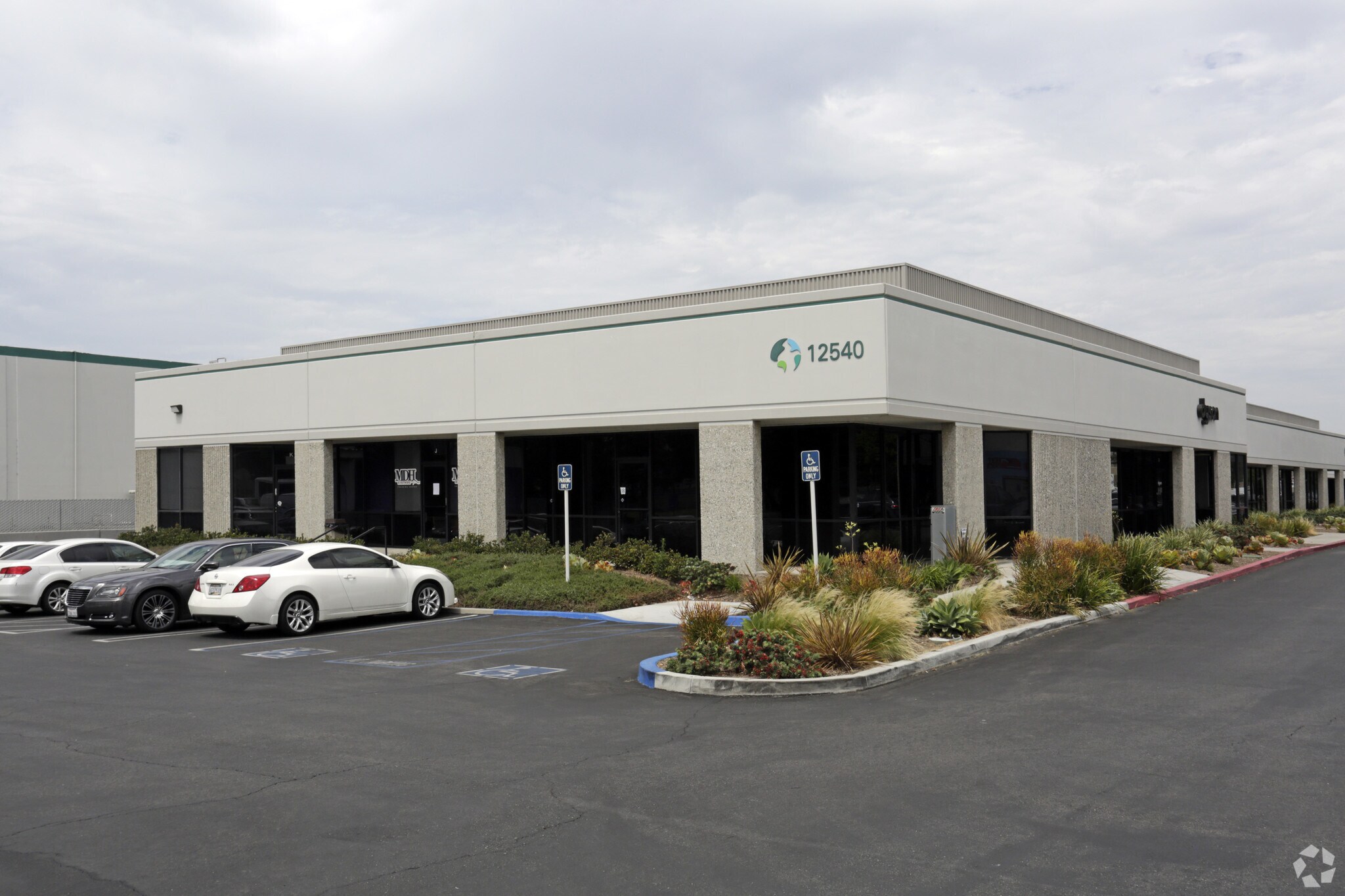 12540 Slauson Ave, Santa Fe Springs, CA à louer Photo principale- Image 1 de 4