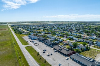 720 Centre St NE, Rocky View No 44, AB - Aerial  map view - Image1