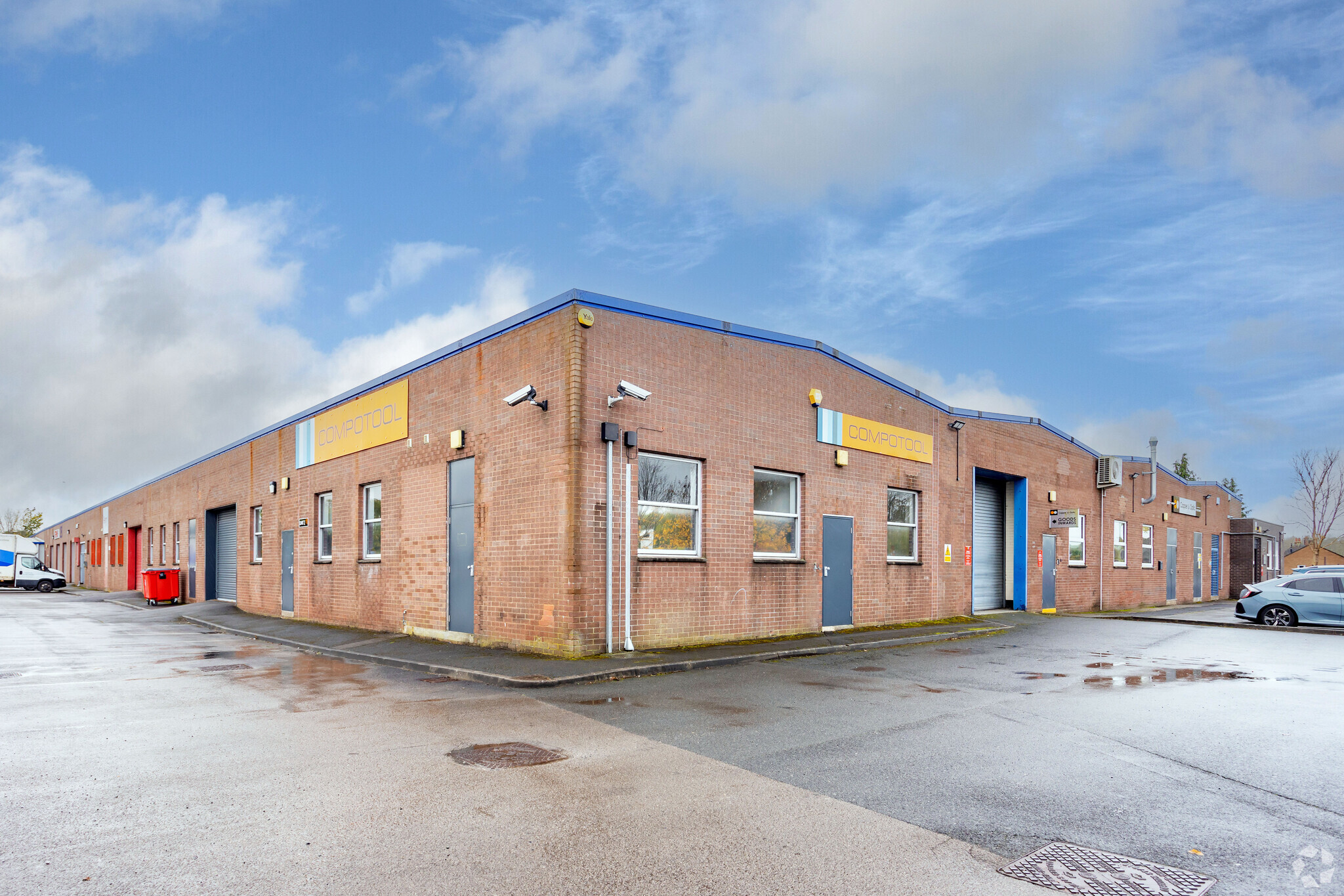 55 Stone Rd, Stoke On Trent for lease Primary Photo- Image 1 of 3