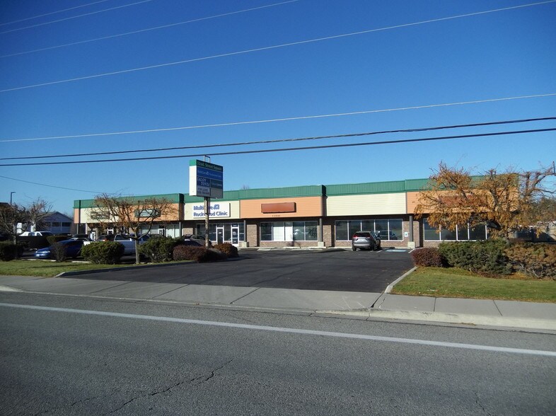 13221-13331 E 32nd Ave, Spokane Valley, WA à louer - Photo du bâtiment - Image 2 de 2