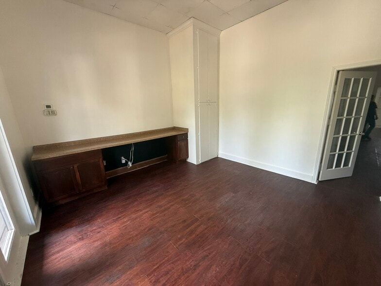 605 Bradford Ave, Kemah, TX for lease - Building Photo - Image 3 of 11