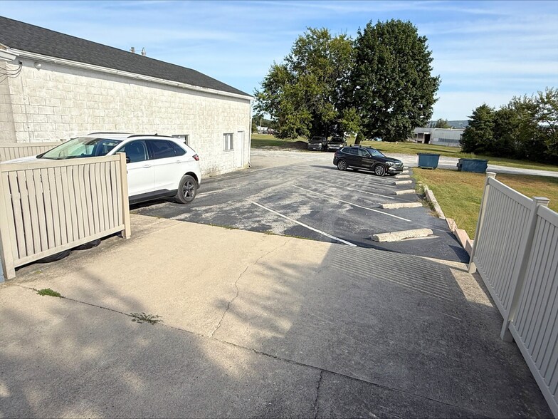 907 W Elm Ave, Hanover, PA à vendre - Photo du bâtiment - Image 2 de 8