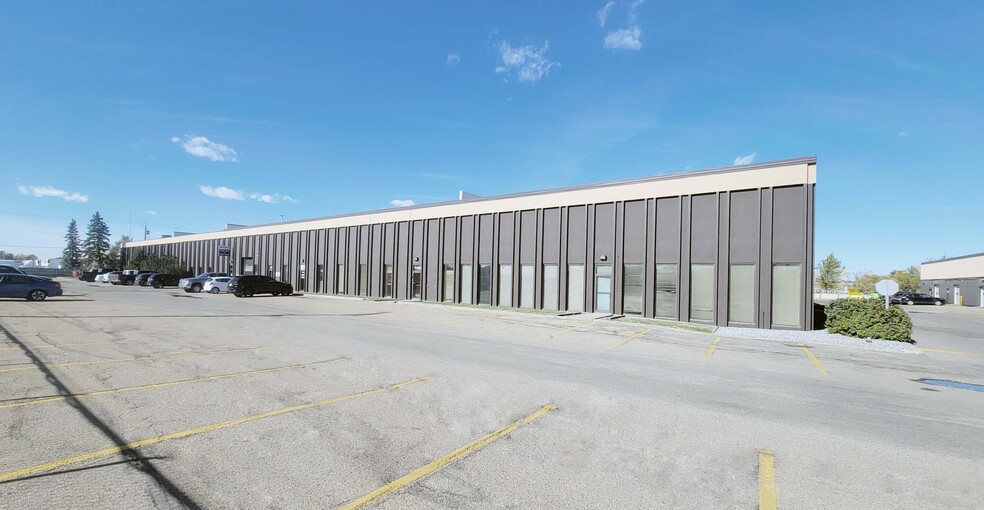 11448-11464 149 St NW, Edmonton, AB for lease - Building Photo - Image 1 of 7