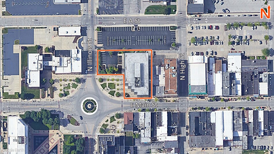 23 Public Square, Belleville, IL à louer - Photo du bâtiment - Image 2 de 10
