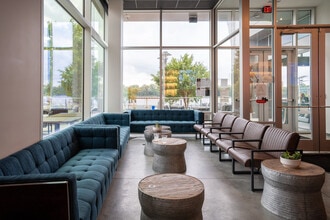 101 Frederica St, Owensboro, KY for lease Interior Photo- Image 1 of 16