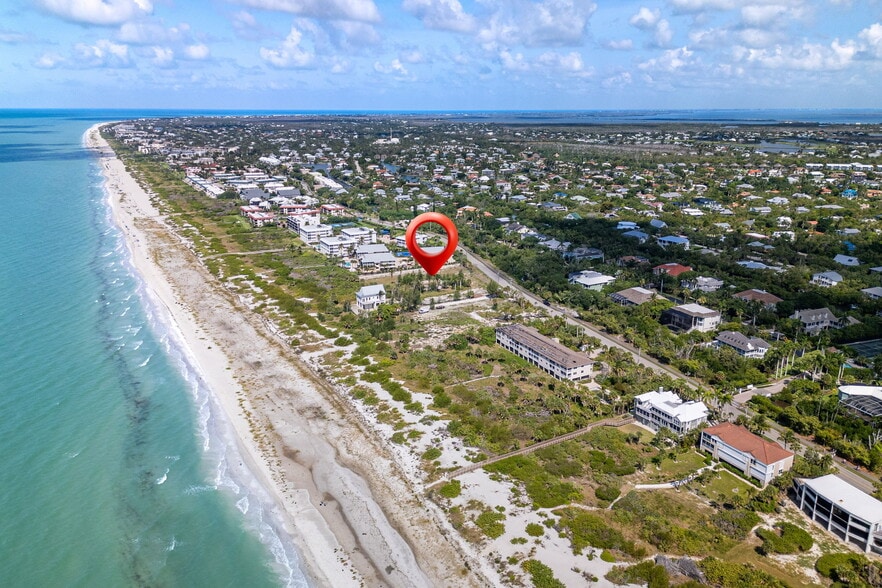 555 E Gulf Dr, Sanibel, FL for sale - Building Photo - Image 2 of 13