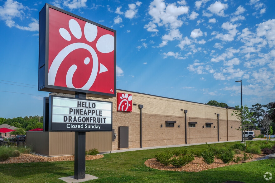 1156 Evelyn Gandy Pky, Petal, MS for sale - Building Photo - Image 3 of 4