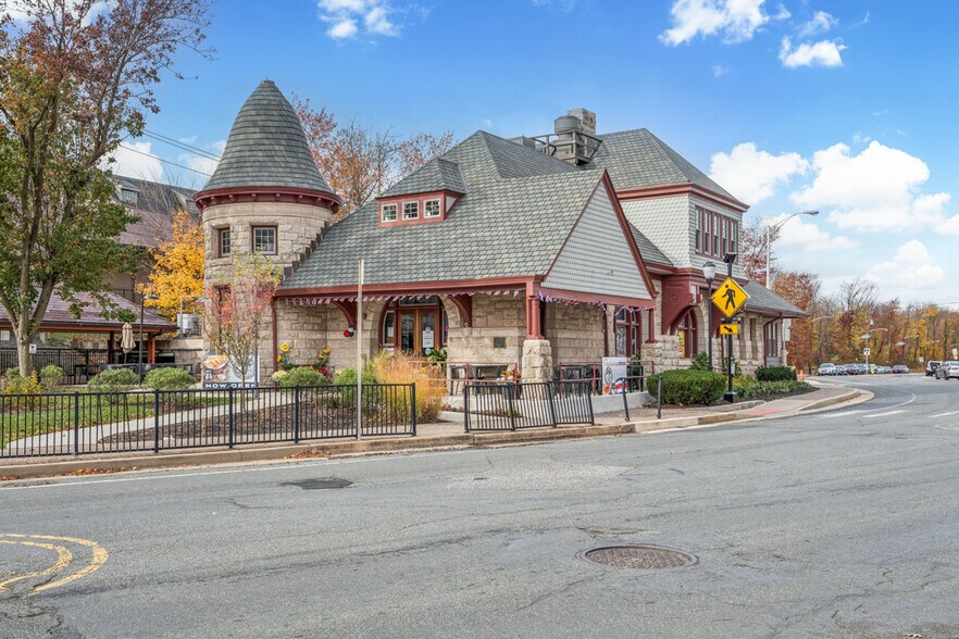 1 Veterans Memorial Dr W, Somerville, NJ à vendre - Photo du bâtiment - Image 3 de 32