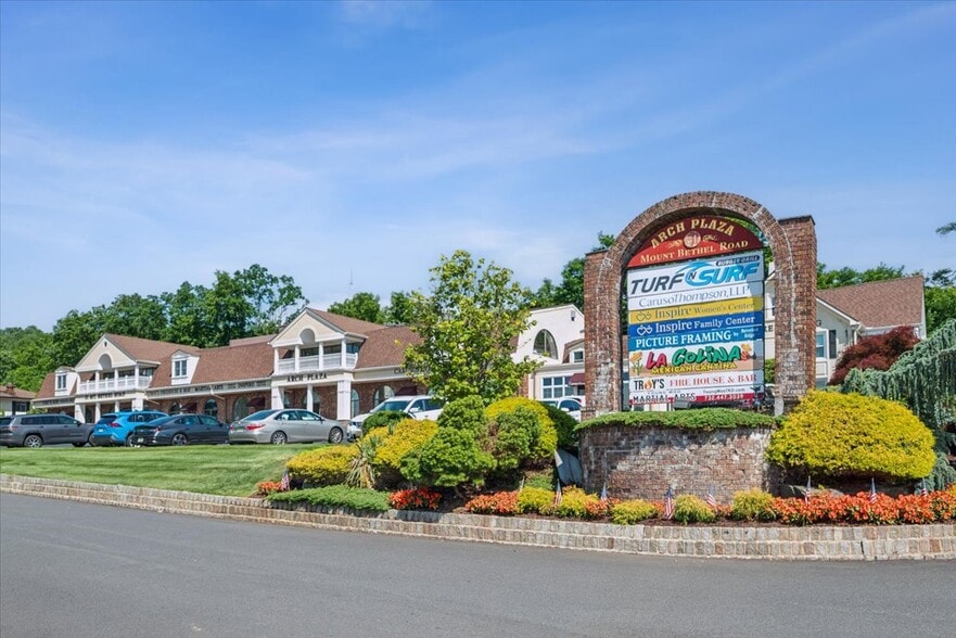 51 Mount Bethel Rd, Warren, NJ à louer - Photo du bâtiment - Image 2 de 22