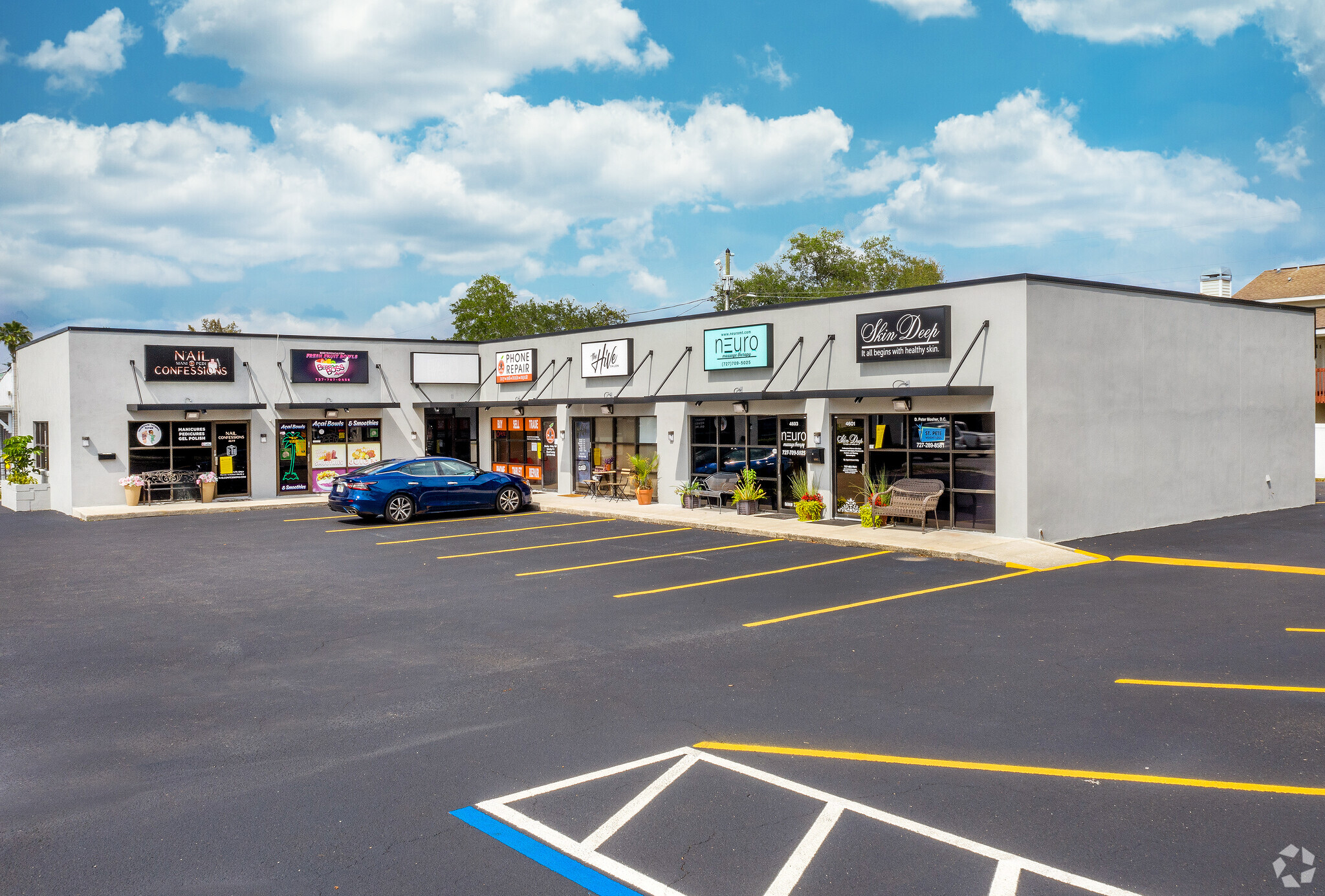4601 4th St N, Saint Petersburg, FL for lease Primary Photo- Image 1 of 48