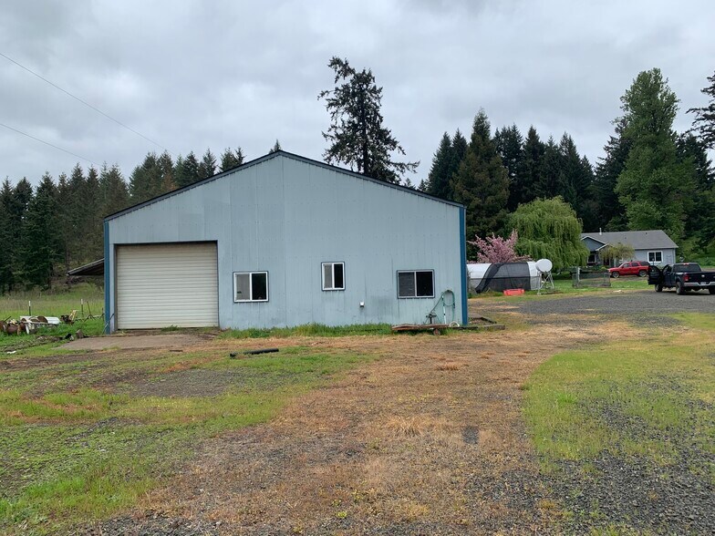2555 Liberty Rd, Dallas, OR à louer - Photo du bâtiment - Image 2 de 3
