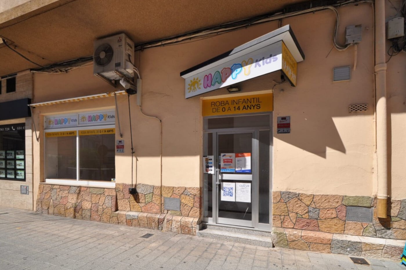 Retail in Sant Carles de la Ràpita, Tarragona for lease Interior Photo- Image 1 of 8