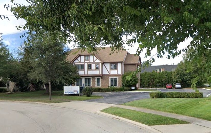 804 Roundabout, West Dundee, IL for lease Building Photo- Image 1 of 10