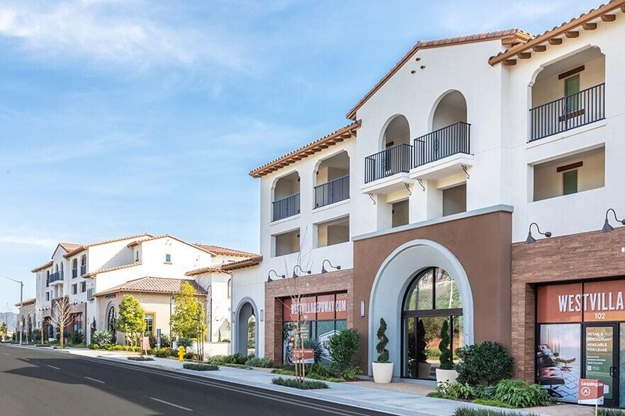 12849 Poway Rd, Poway, CA à louer - Photo du bâtiment - Image 2 de 54
