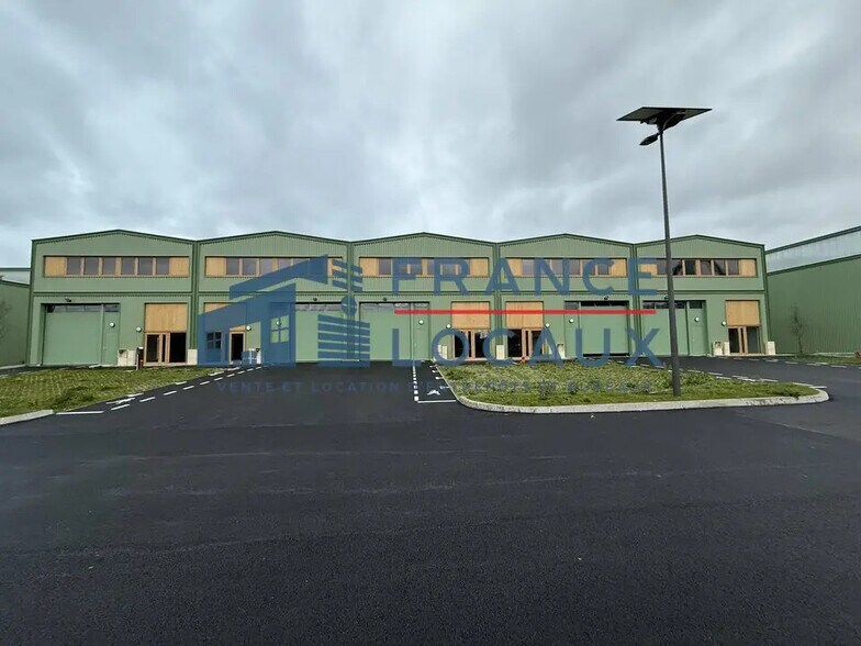 Flex in Stains for lease - Building Photo - Image 1 of 11