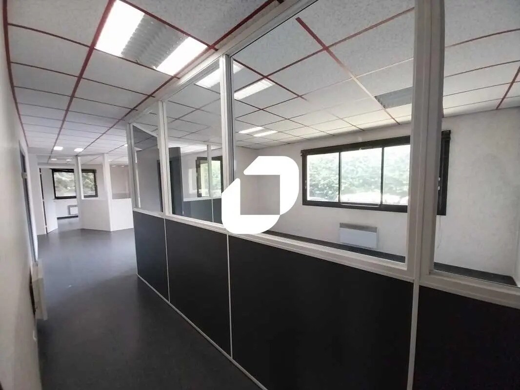 Office in BOISSY-L'AILLERIE for lease Interior Photo- Image 1 of 18