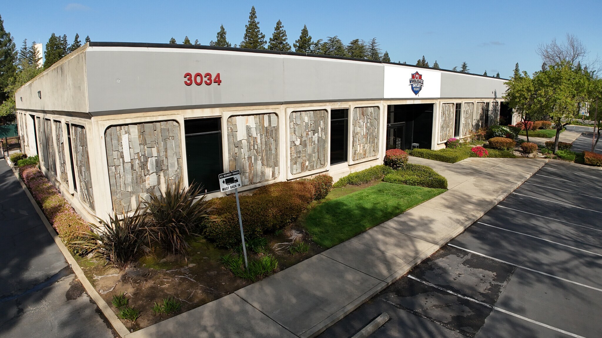 3034 Gold Canal Dr, Rancho Cordova, CA à vendre Photo du bâtiment- Image 1 de 1