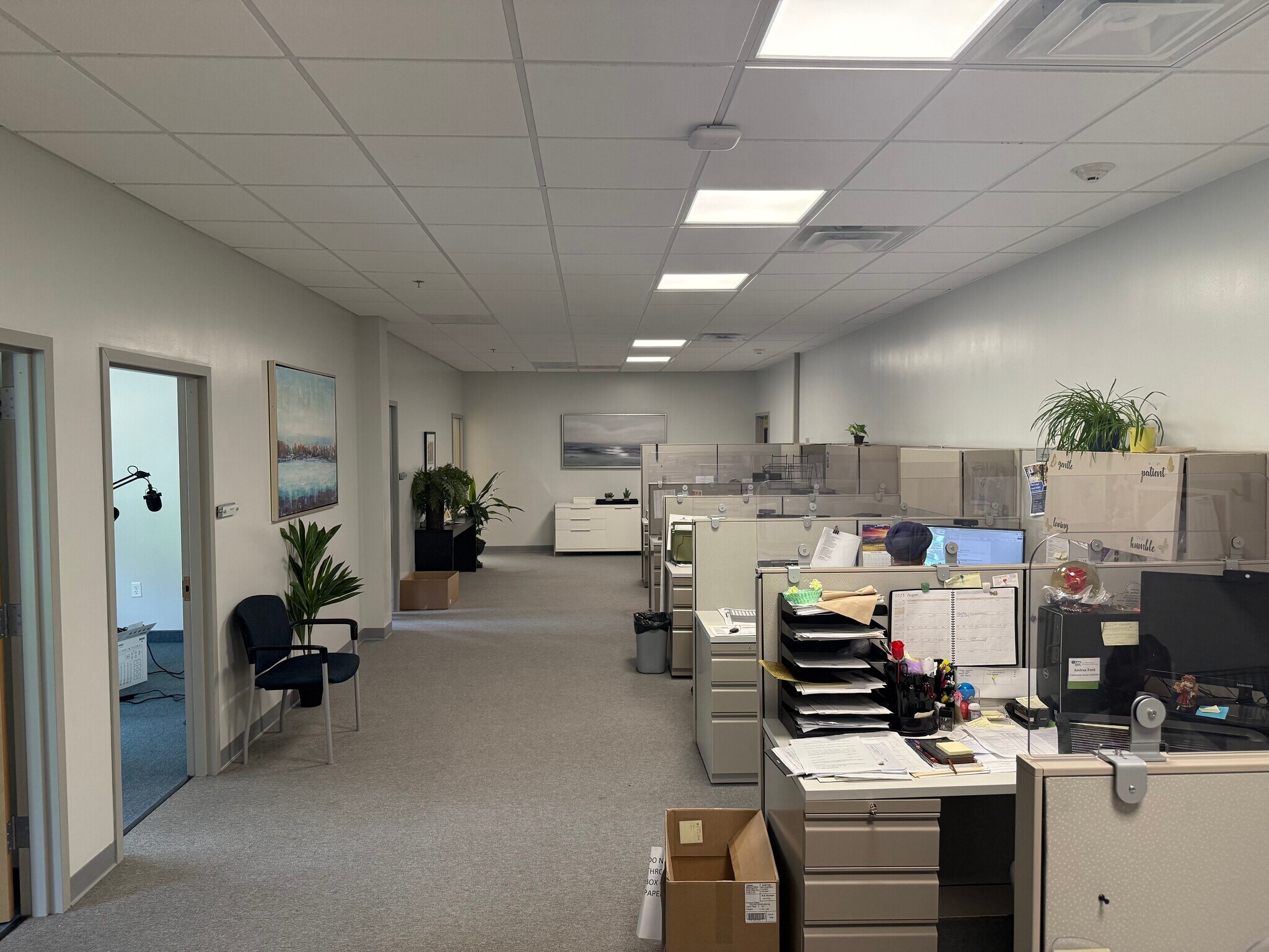 60-94 W Grand St, Elizabeth, NJ à louer Photo intérieure- Image 1 de 8