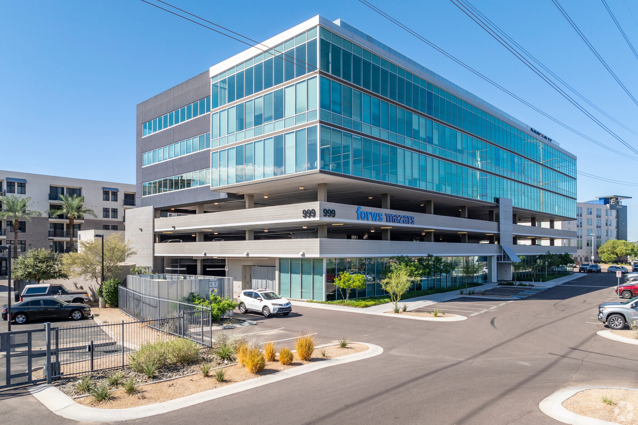 999 E Playa Del Norte, Tempe, AZ à louer Photo principale- Image 1 de 8