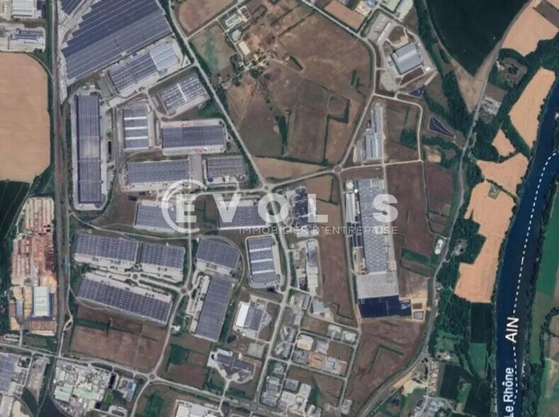 Land in Saint-Vulbas for sale - Building Photo - Image 2 of 7