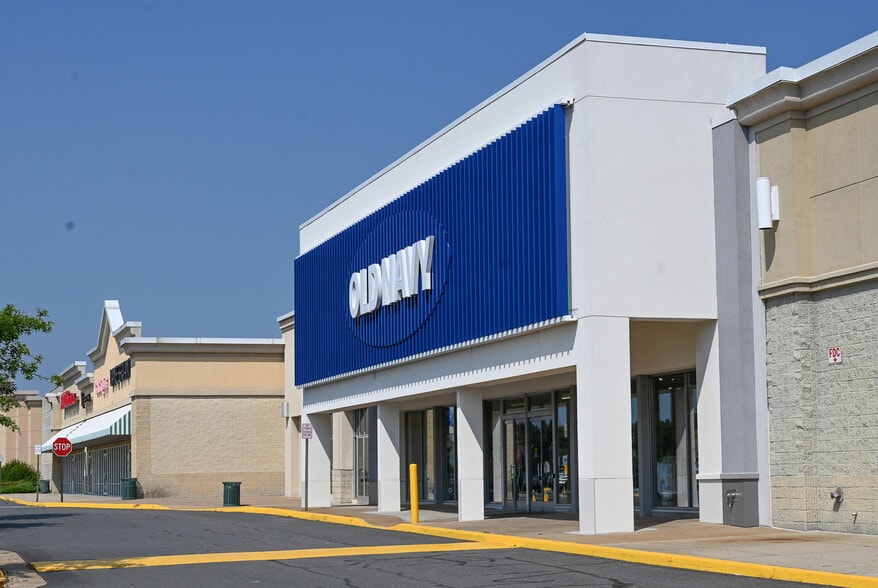 10900-11270 Bulloch Dr, Manassas, VA for lease - Building Photo - Image 2 of 7