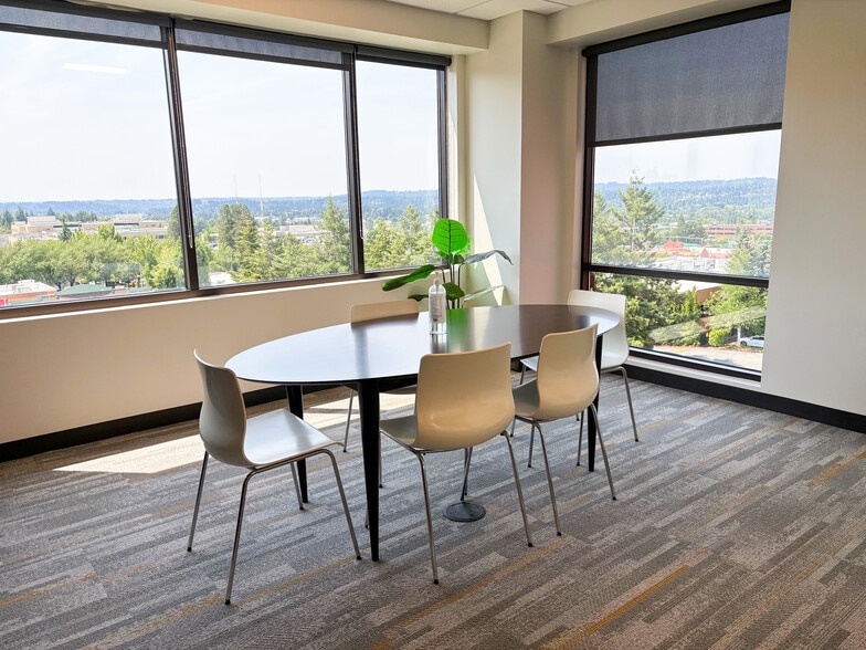 10151 SE Sunnyside Rd, Clackamas, OR for lease - Building Photo - Image 3 of 8