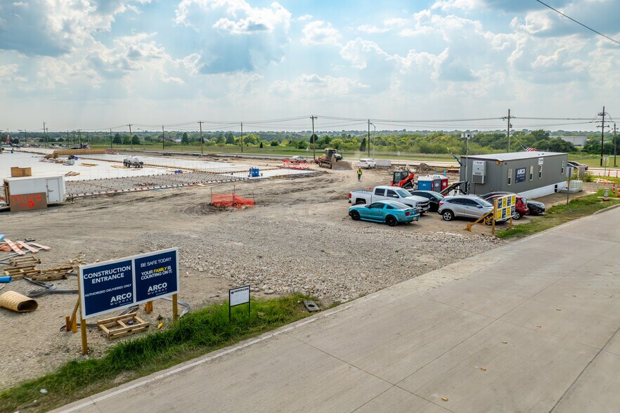 2575 E Glen Blvd, Mesquite, TX à vendre - Photo de construction - Image 3 de 7