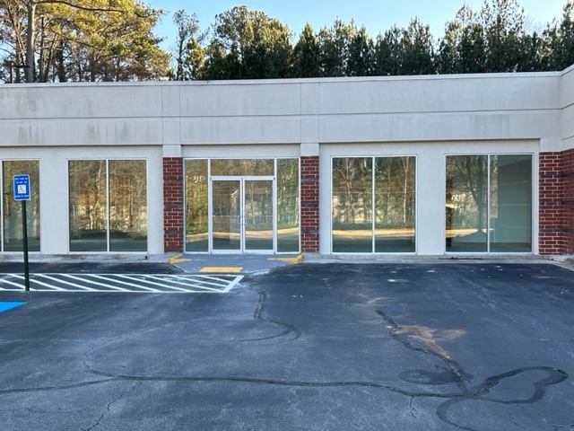 4995 Flat Shoals Pky, Decatur, GA for sale Building Photo- Image 1 of 1