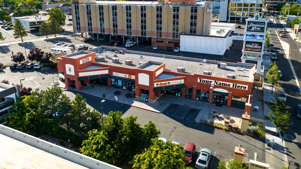 515 S Virginia St, Reno, NV à louer Photo du bâtiment- Image 1 de 3