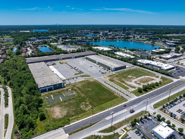 4161 E 96th St, Indianapolis, IN for lease - Building Photo - Image 2 of 2