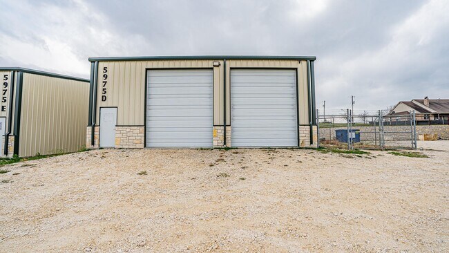 Plus de détails pour 5975 Stacy Ln, Weatherford, TX - Industriel à louer