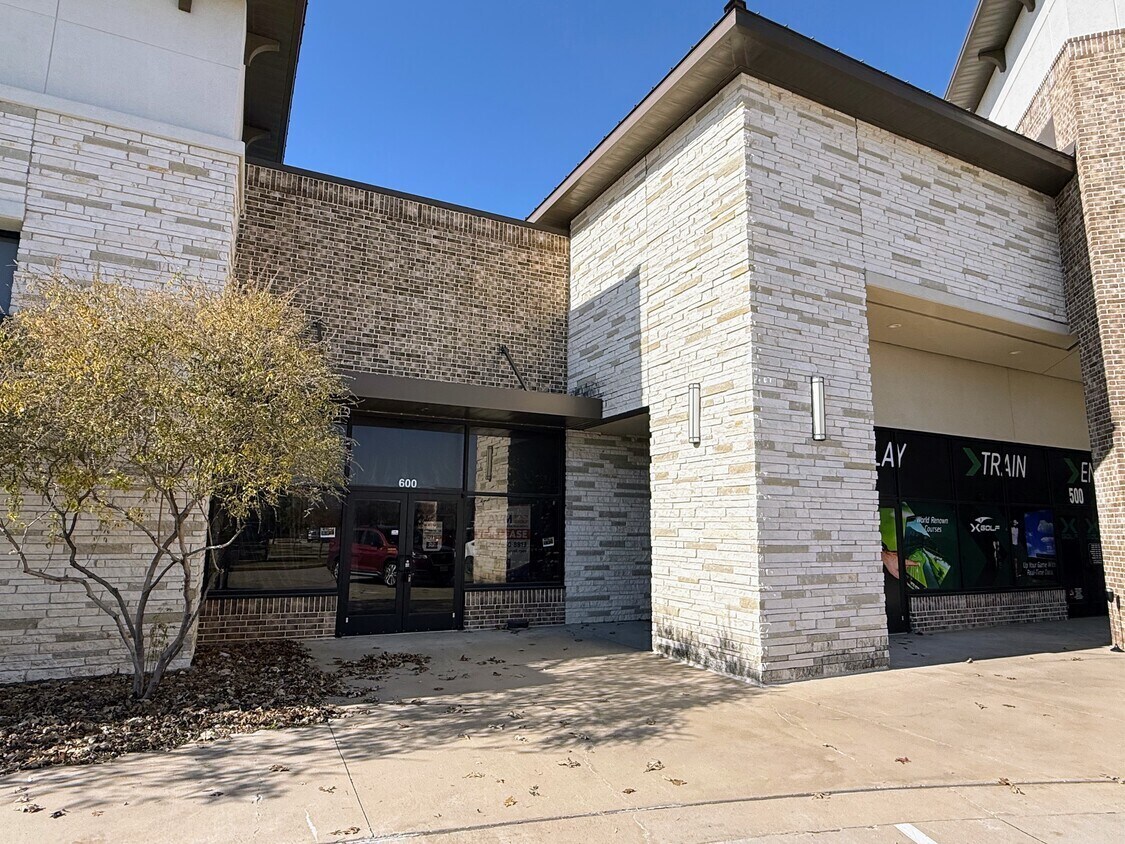 5977 Preston Rd, Frisco, TX for lease Primary Photo- Image 1 of 6