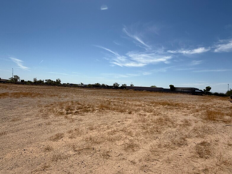3064 N Cessna Ave, Casa Grande, AZ à vendre - Photo du bâtiment - Image 2 de 2