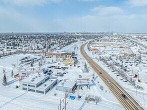 3010-3040 Calgary Trl NW, Edmonton, AB - Aerial map view