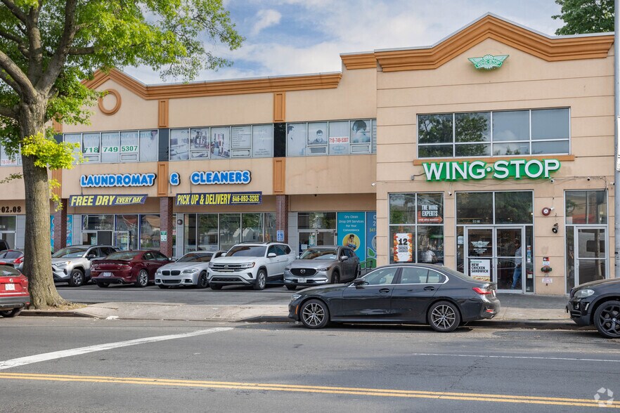 217-90-218-20 Hempstead Ave, Queens Village, NY à louer - Photo du bâtiment - Image 2 de 15