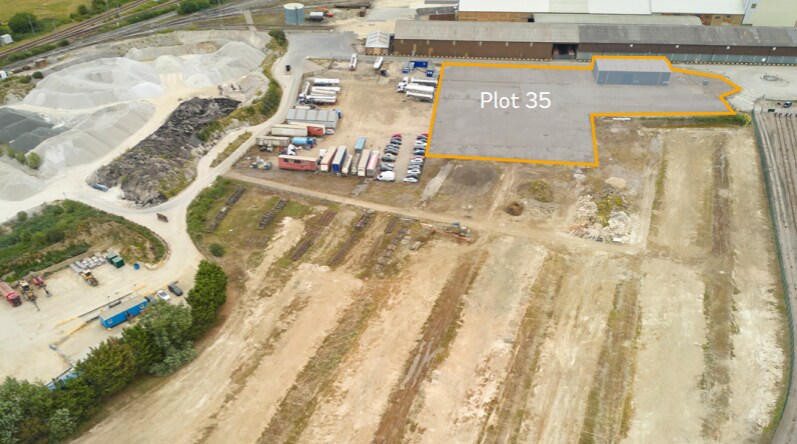 Queen Adelaide Way, Ely à louer - Aérien - Image 1 de 12