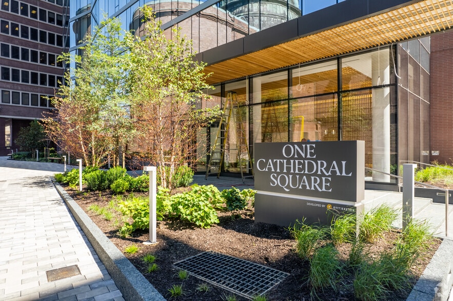 1701 Race St, Philadelphia, PA for lease - Building Photo - Image 3 of 49