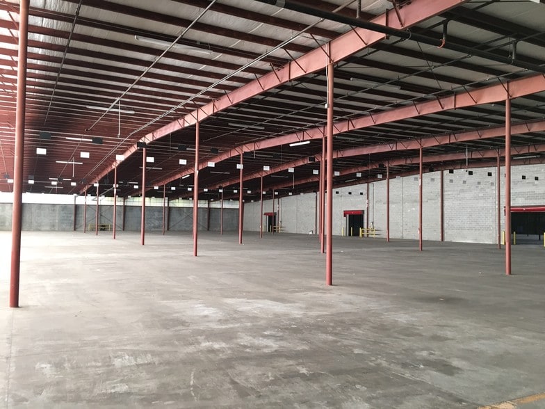 701 Easley Bridge Rd, Greenville, SC for lease - Building Photo - Image 2 of 10