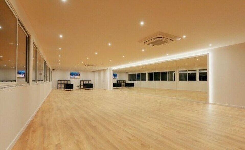 Office in CANNES-LA-BOCCA for sale - Interior Photo - Image 2 of 3