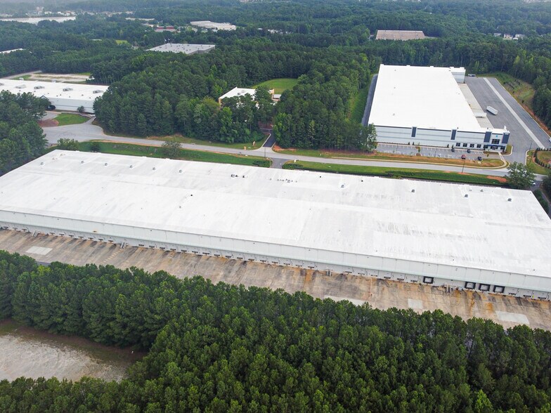 2175 E Park Dr NE, Conyers, GA à louer - Vidéo sur l’inscription commerciale - Image 2 de 11