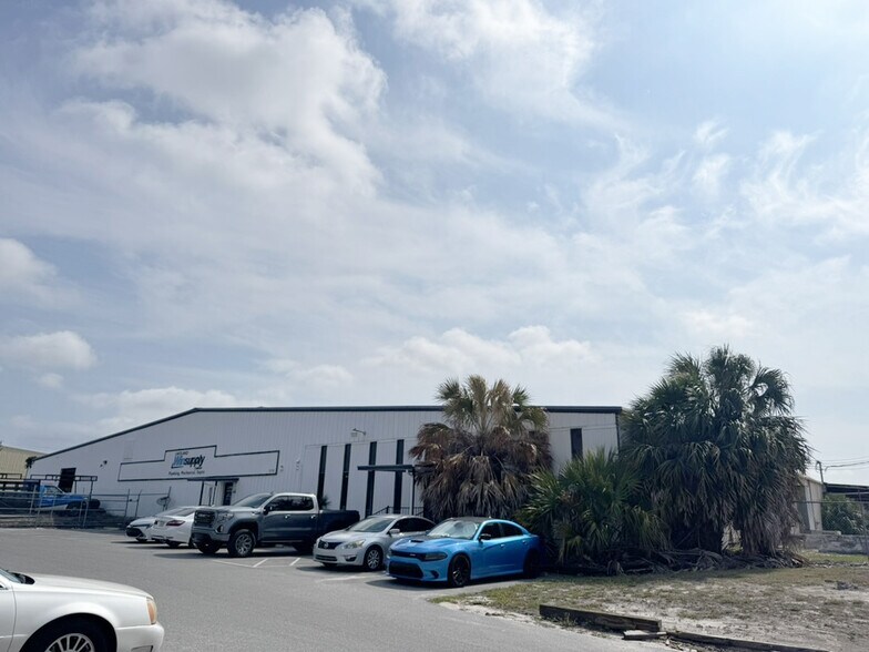 3110 Reynolds Rd, Lakeland, FL for lease - Building Photo - Image 1 of 6